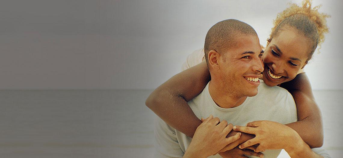 beach couple